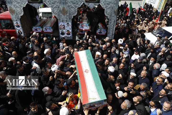 تشییع پیکر ۱۷ شهید حملات دشمن صهیونی آمریکایی - قم