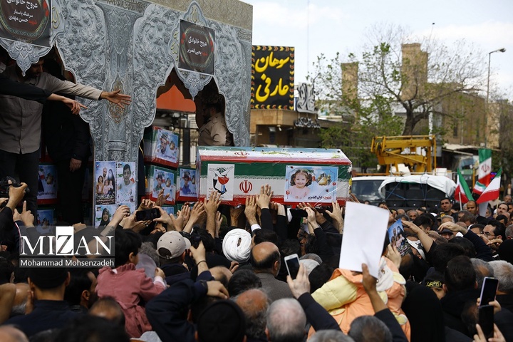 تشییع پیکر ۱۷ شهید حملات دشمن صهیونی آمریکایی - قم