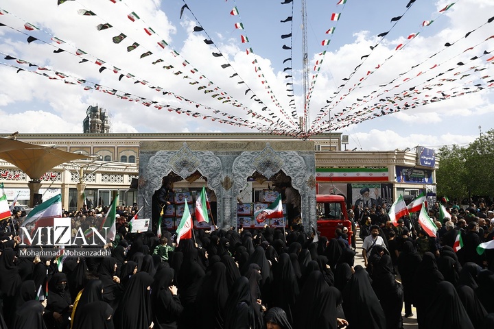 تشییع پیکر ۱۷ شهید حملات دشمن صهیونی آمریکایی - قم