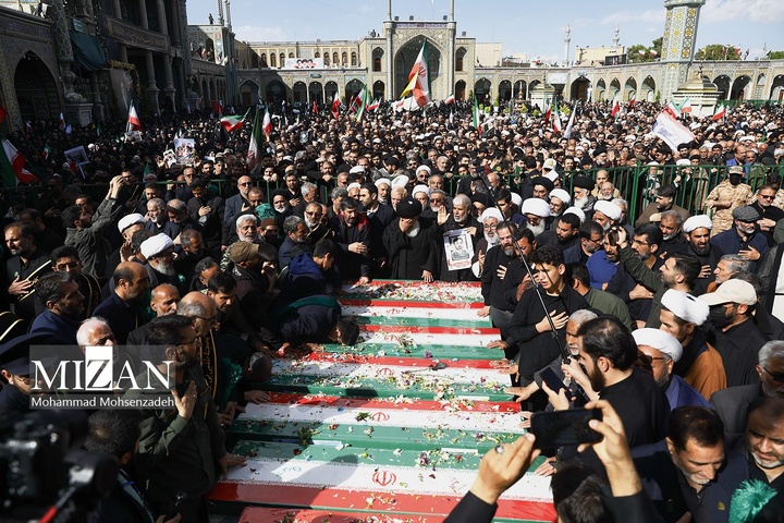تشییع پیکر ۱۷ شهید حملات دشمن صهیونی آمریکایی - قم