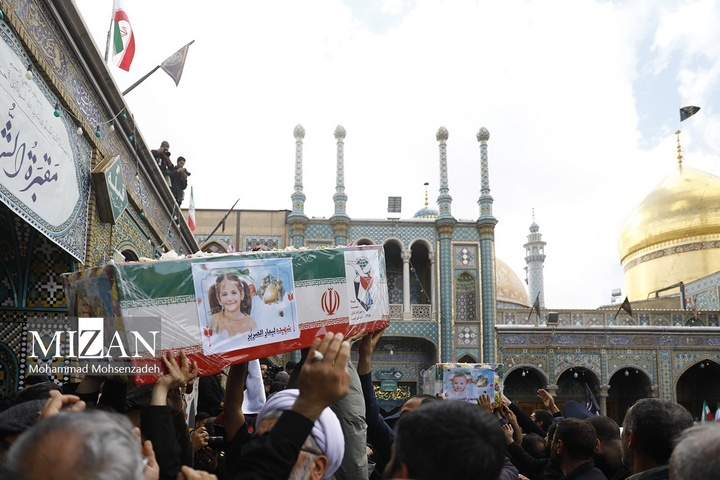 تشییع پیکر ۱۷ شهید حملات دشمن صهیونی آمریکایی - قم