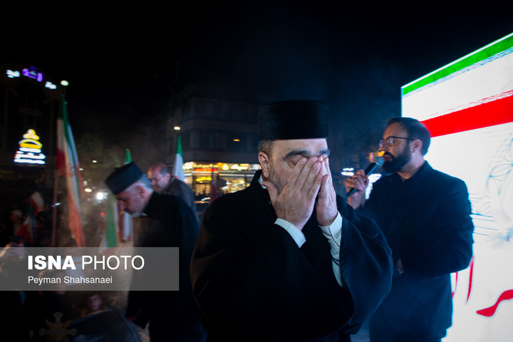 وداع شبانه مردم اصفهان با شهید «آوانس سیمونیان»