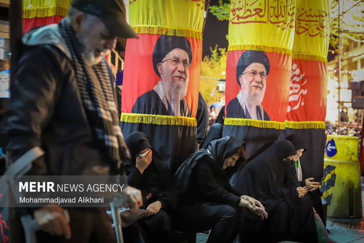 اجتماع حمایت از رزمندگان در مقابله با دشمن آمریکایی - صهیونی