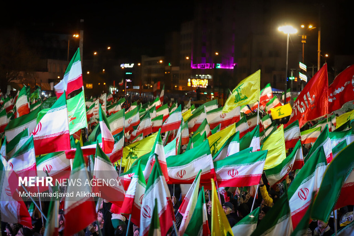 اجتماع حمایت از رزمندگان در مقابله با دشمن آمریکایی - صهیونی