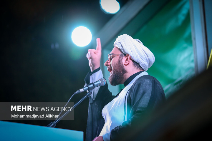 اجتماع حمایت از رزمندگان در مقابله با دشمن آمریکایی - صهیونی