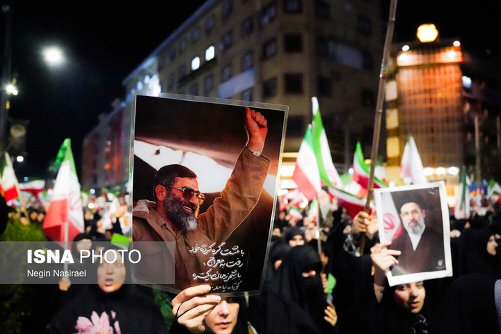 تجمع شبانه مردم در حمایت از مدافعان وطن - بابل