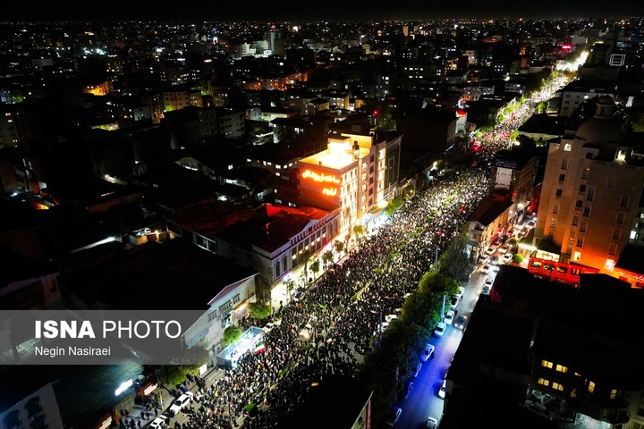 تجمع شبانه مردم در حمایت از مدافعان وطن - بابل