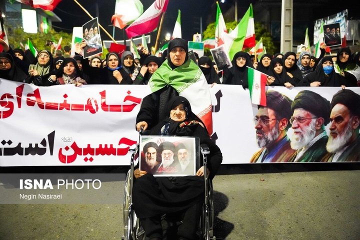 تجمع شبانه مردم در حمایت از مدافعان وطن - بابل