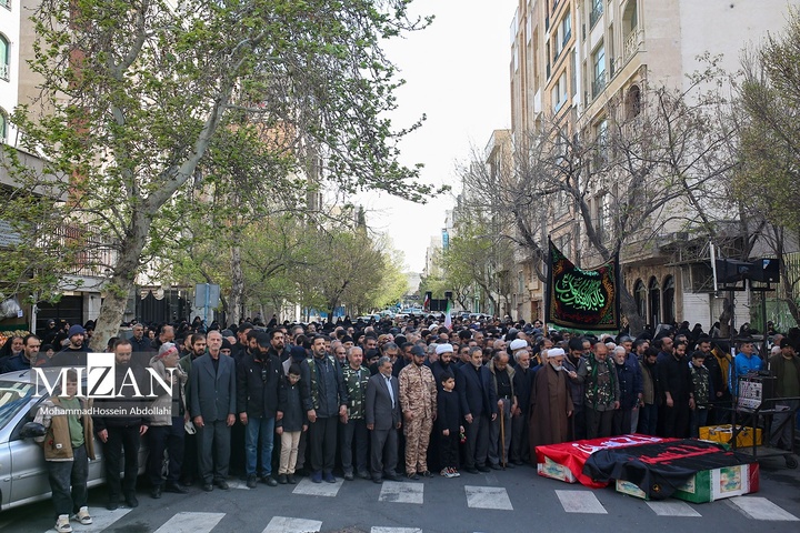 مراسم تشییع خانواده شهیدان شادکامی