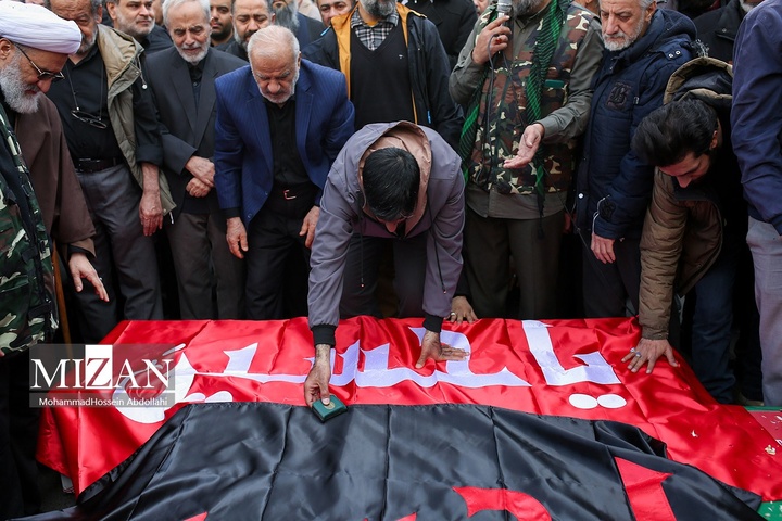 مراسم تشییع خانواده شهیدان شادکامی