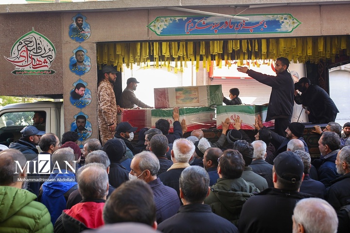 مراسم تشییع خانواده شهیدان شادکامی