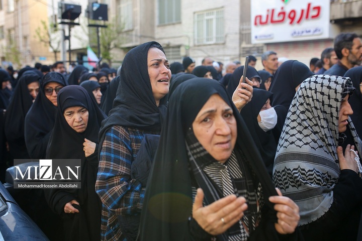 مراسم تشییع خانواده شهیدان شادکامی