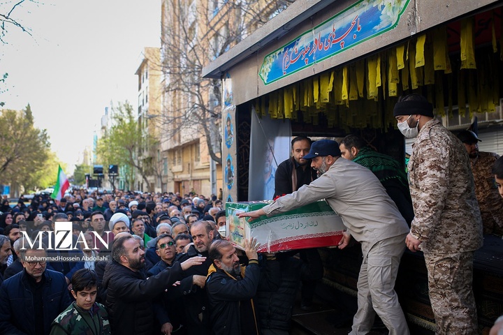 مراسم تشییع خانواده شهیدان شادکامی