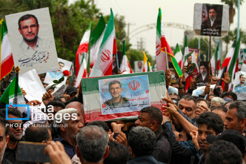 مراسم تشییع پیکر شهید علیرضا تنگسیری در بندرعباس