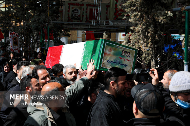 وداع با پیکر شهدای حملات صهیونی-آمریکایی