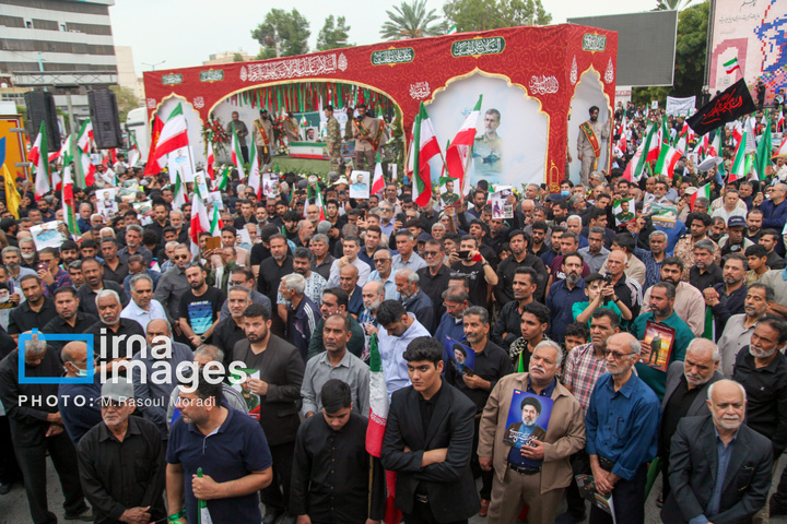 مراسم تشییع پیکر شهید علیرضا تنگسیری در بندرعباس