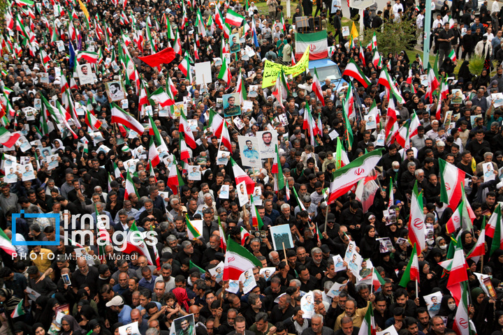 مراسم تشییع پیکر شهید علیرضا تنگسیری در بندرعباس