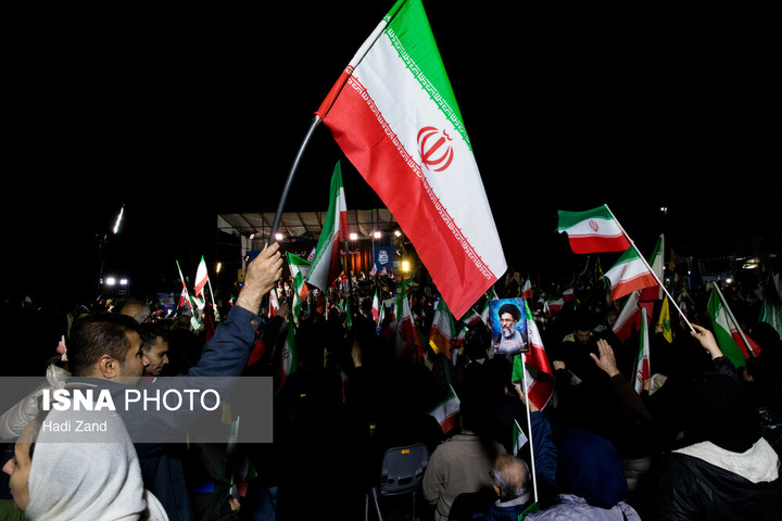 یک ایران هم نوا سرود ملی سردادند