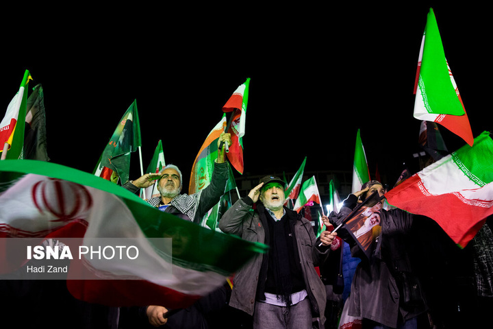 یک ایران هم نوا سرود ملی سردادند