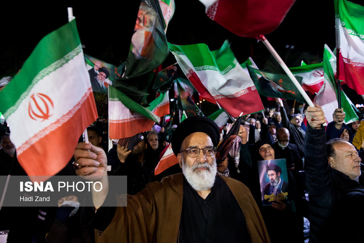 یک ایران هم نوا سرود ملی سردادند