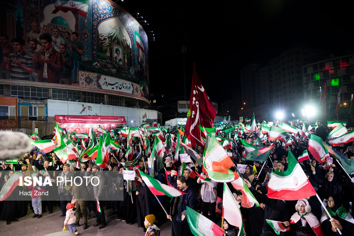 یک ایران هم نوا سرود ملی سردادند