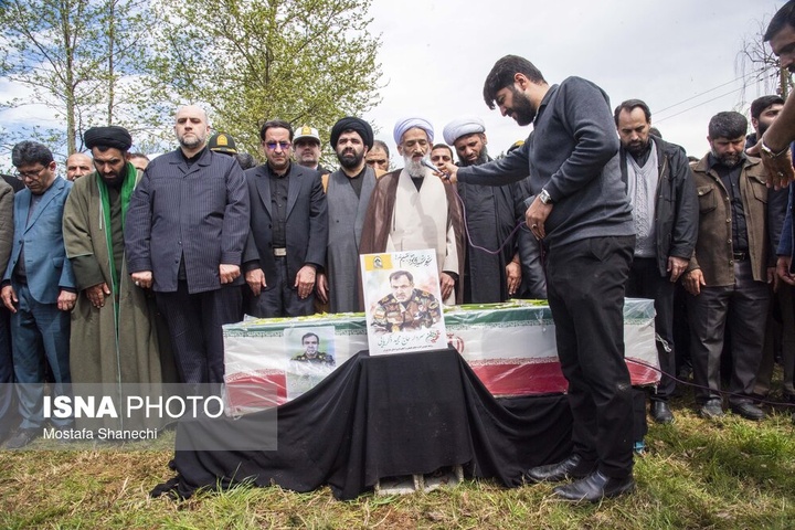تشییع پیکر سرتیپ دوم شهید «مجید ذکریایی» - روستای کلهو دشت بابل