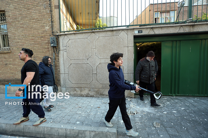 حمله آمریکا به سفارت سابق خود در تهران