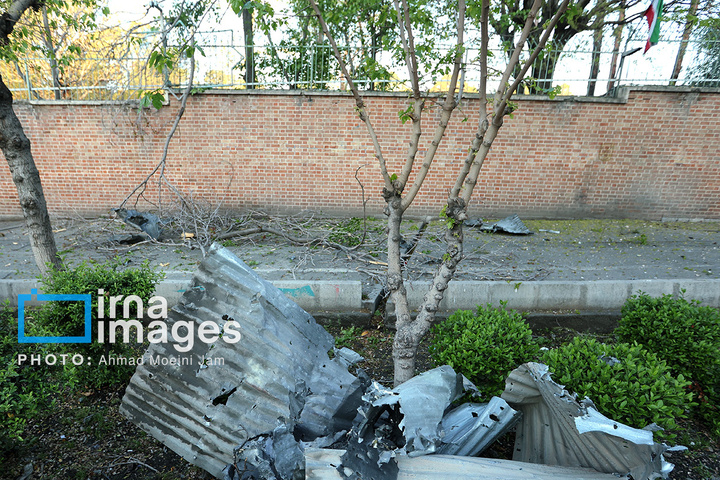 حمله آمریکا به سفارت سابق خود در تهران