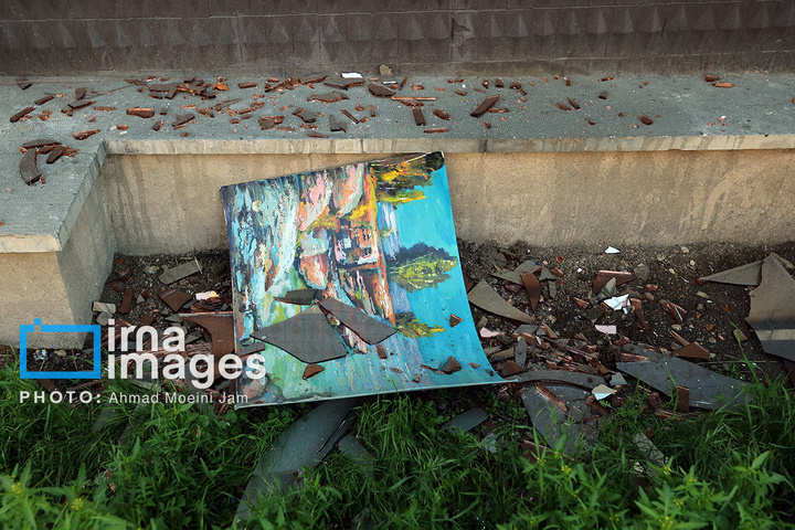 حمله آمریکا به سفارت سابق خود در تهران