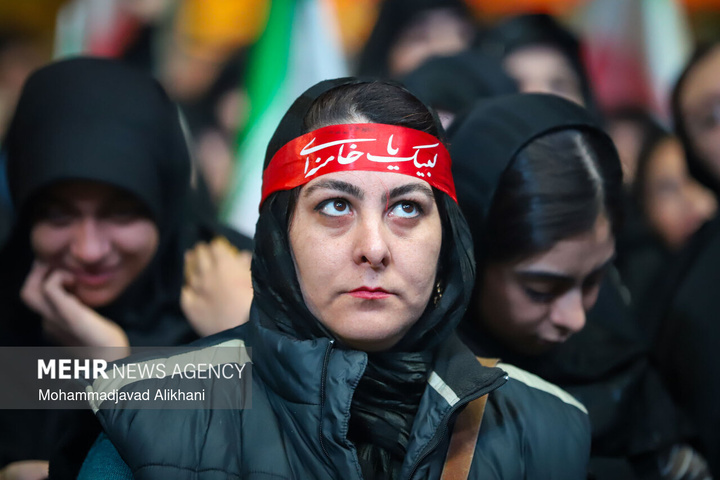 اجتماع حمایت از رزمندگان در مقابله با دشمن آمریکایی - صهیونی