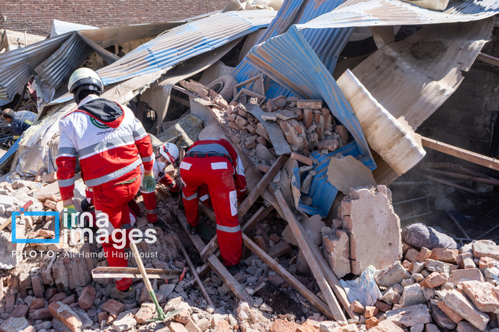 آثارحمله آمریکا و رژیم صهیونیستی به واحدهای دامداری و تجاری در خسروشهر