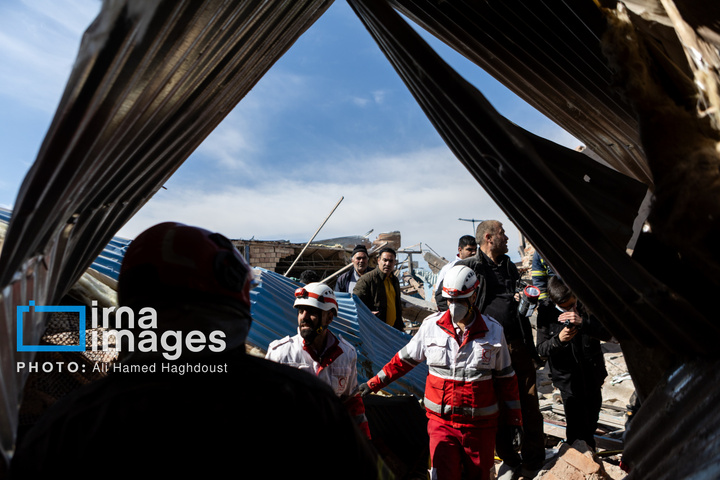 آثارحمله آمریکا و رژیم صهیونیستی به واحدهای دامداری و تجاری در خسروشهر