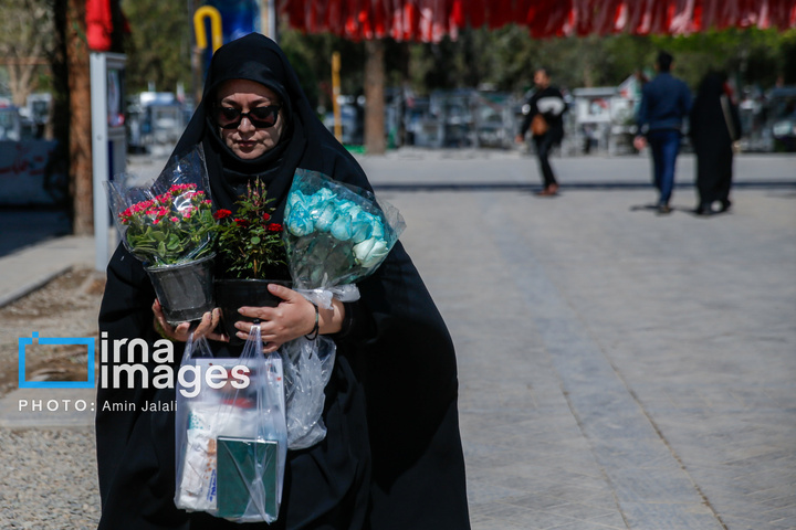 تشییع و خاکسپاری شهدای جنگ رمضان در بهشت زهرا (س)