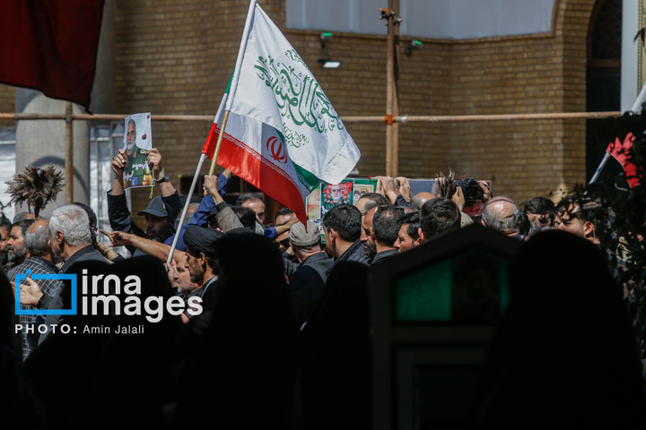 تشییع و خاکسپاری شهدای جنگ رمضان در بهشت زهرا (س)