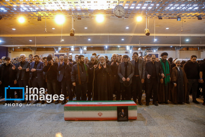 تشییع و خاکسپاری شهدای جنگ رمضان در بهشت زهرا (س)