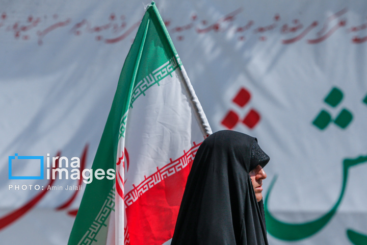 تشییع و خاکسپاری شهدای جنگ رمضان در بهشت زهرا (س)