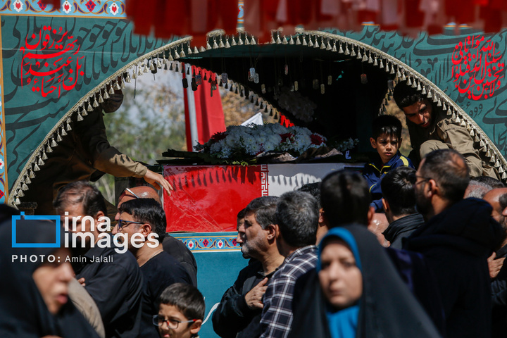 تشییع و خاکسپاری شهدای جنگ رمضان در بهشت زهرا (س)