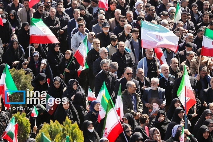 روز جمهوری اسلامی در حسینیه اعظم زنجان