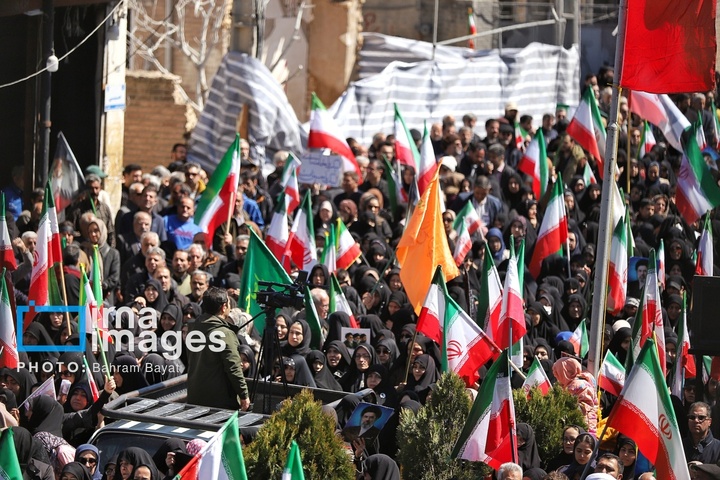 روز جمهوری اسلامی در حسینیه اعظم زنجان