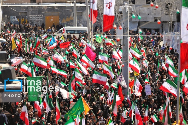 روز جمهوری اسلامی در حسینیه اعظم زنجان