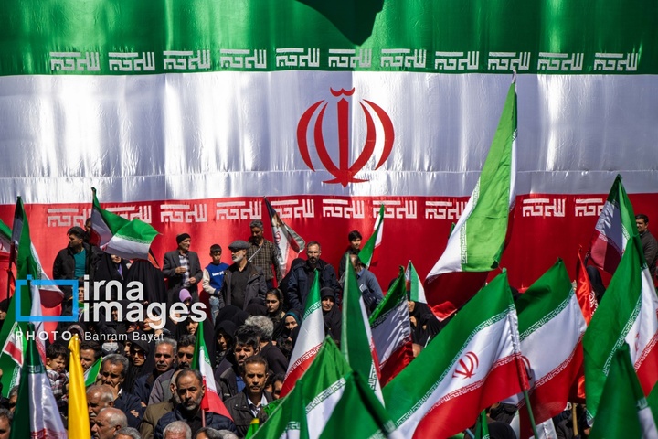 روز جمهوری اسلامی در حسینیه اعظم زنجان