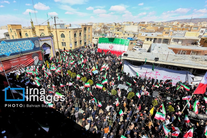 روز جمهوری اسلامی در حسینیه اعظم زنجان