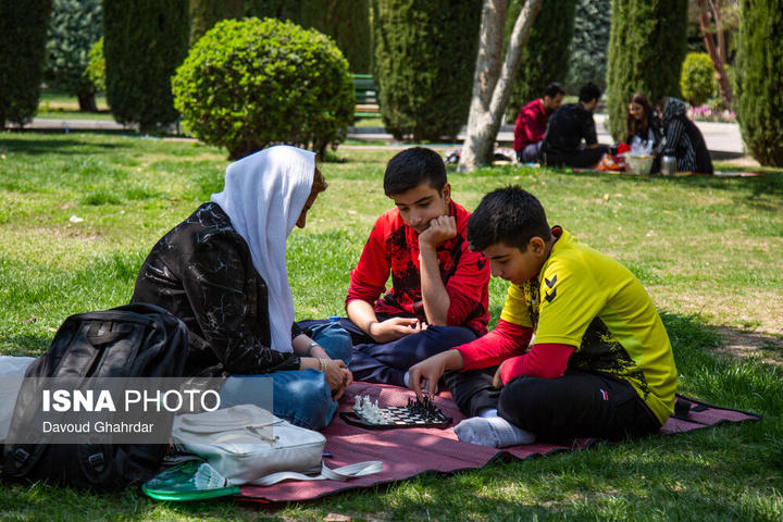 سیزده‌بدر زیر سایه جنگ؛ از آشتی با طبیعت تا بیداری ملی