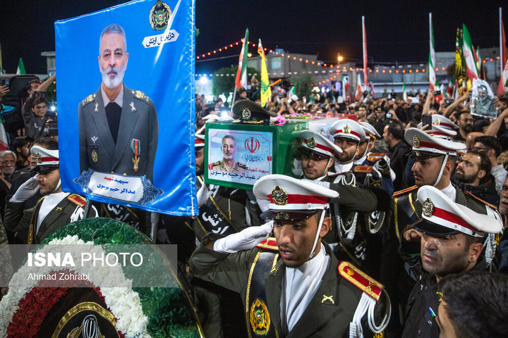 وداع با پیکر مطهر سرلشکر شهید "سید عبدالرحیم موسوی" - قم