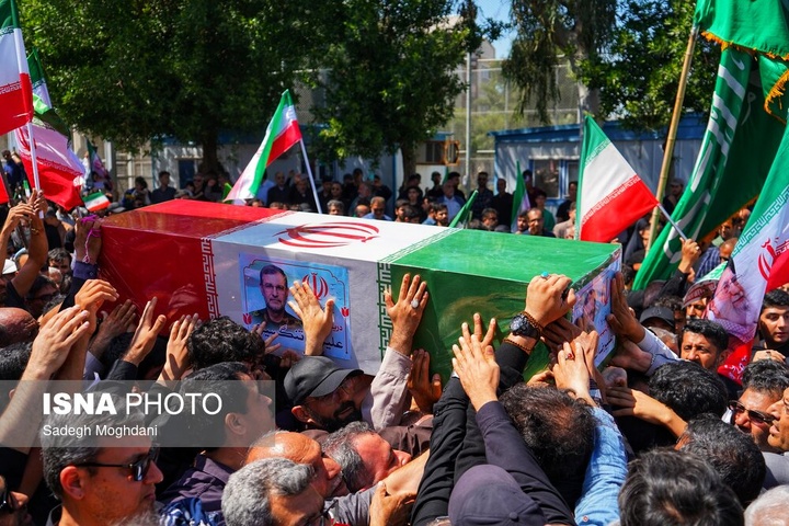 تشییع پیکر دریابان شهید «علیرضا تنگسیری» - بوشهر