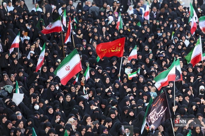 مراسم تشییع پیکر مطهر ۱۷ شهید حملات آمریکایی اسرائیلی در قم