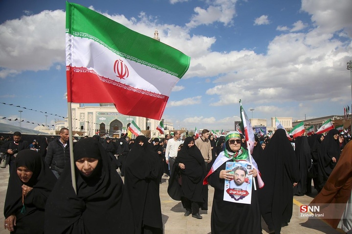 مراسم تشییع پیکر مطهر ۱۷ شهید حملات آمریکایی اسرائیلی در قم