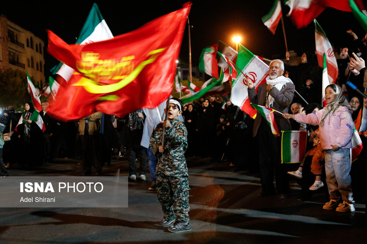 اجتماع مردم در حمایت از مدافعان وطن - اصفهان