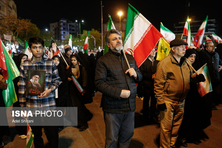 اجتماع مردم در حمایت از مدافعان وطن - اصفهان