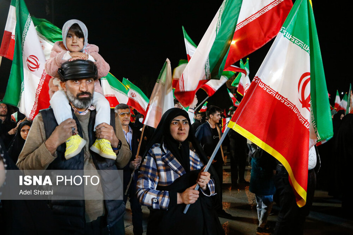 اجتماع مردم در حمایت از مدافعان وطن - اصفهان